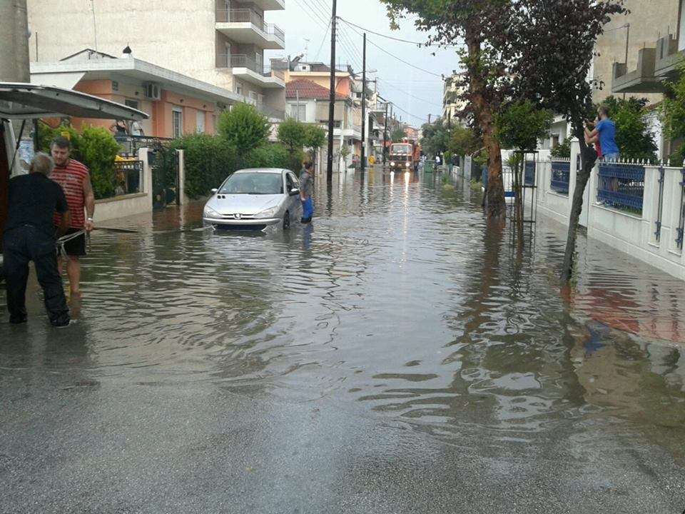 Σε κατάσταση έκτακτης ανάγκης η Λάρισα λόγω της κακοκαιρίας